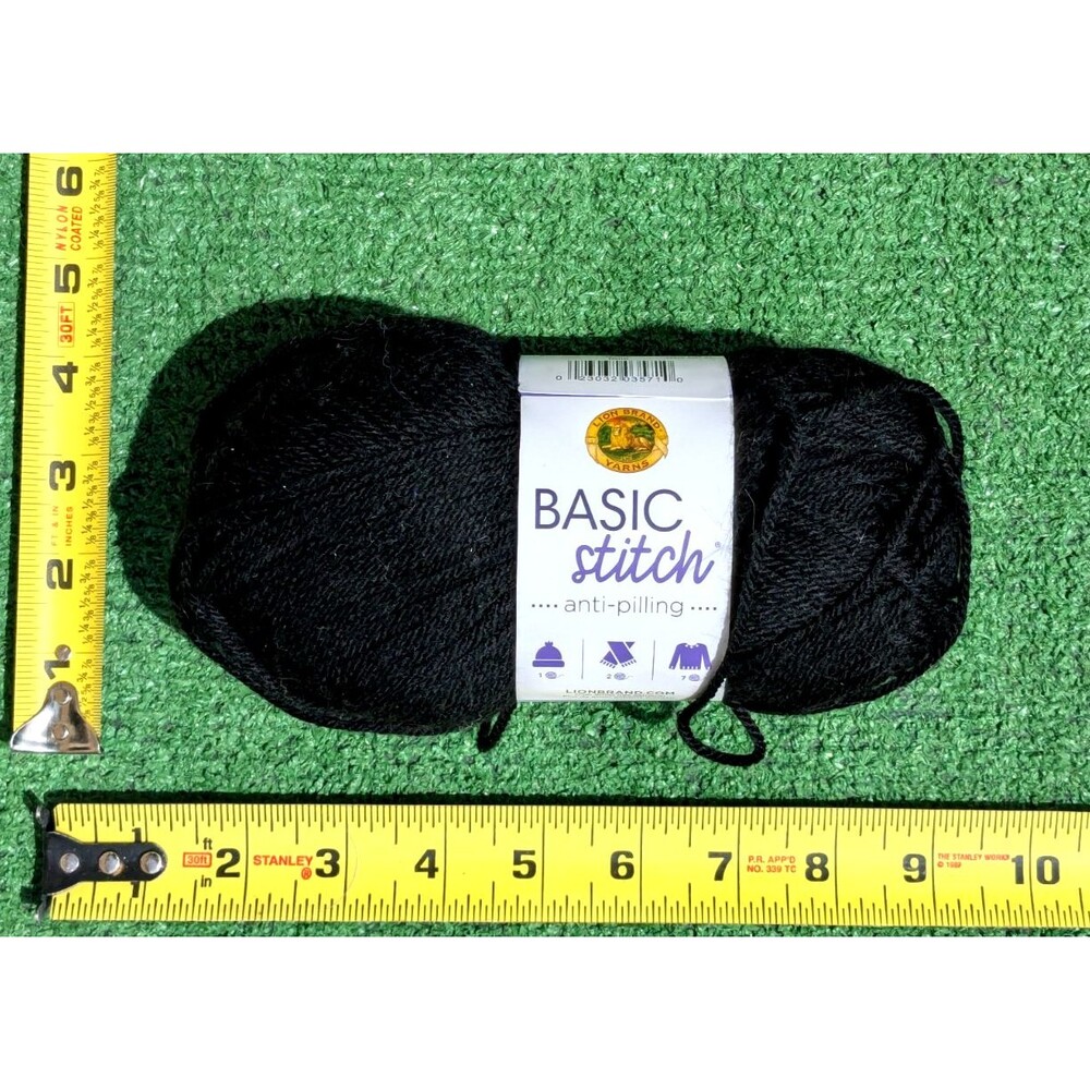 Lion Brand Yarn Basic Stitch Anti-Pilling #153 Black 100% Acrylic 1 Skein NWT